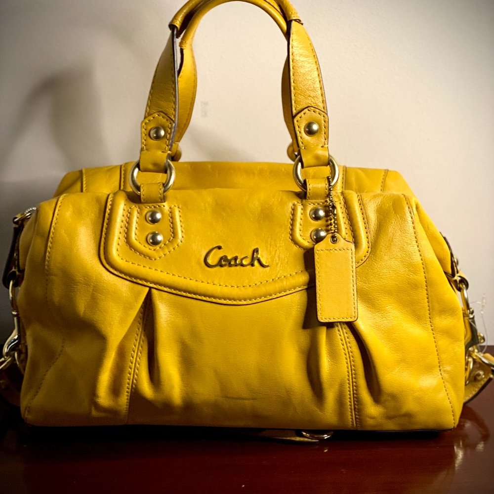 COACH YELLOW BAG